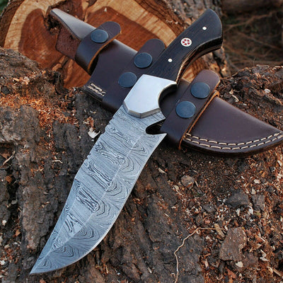 Handcrafted Damascus Steel Hunting Knife with Wenge Wood Handle - Korvel