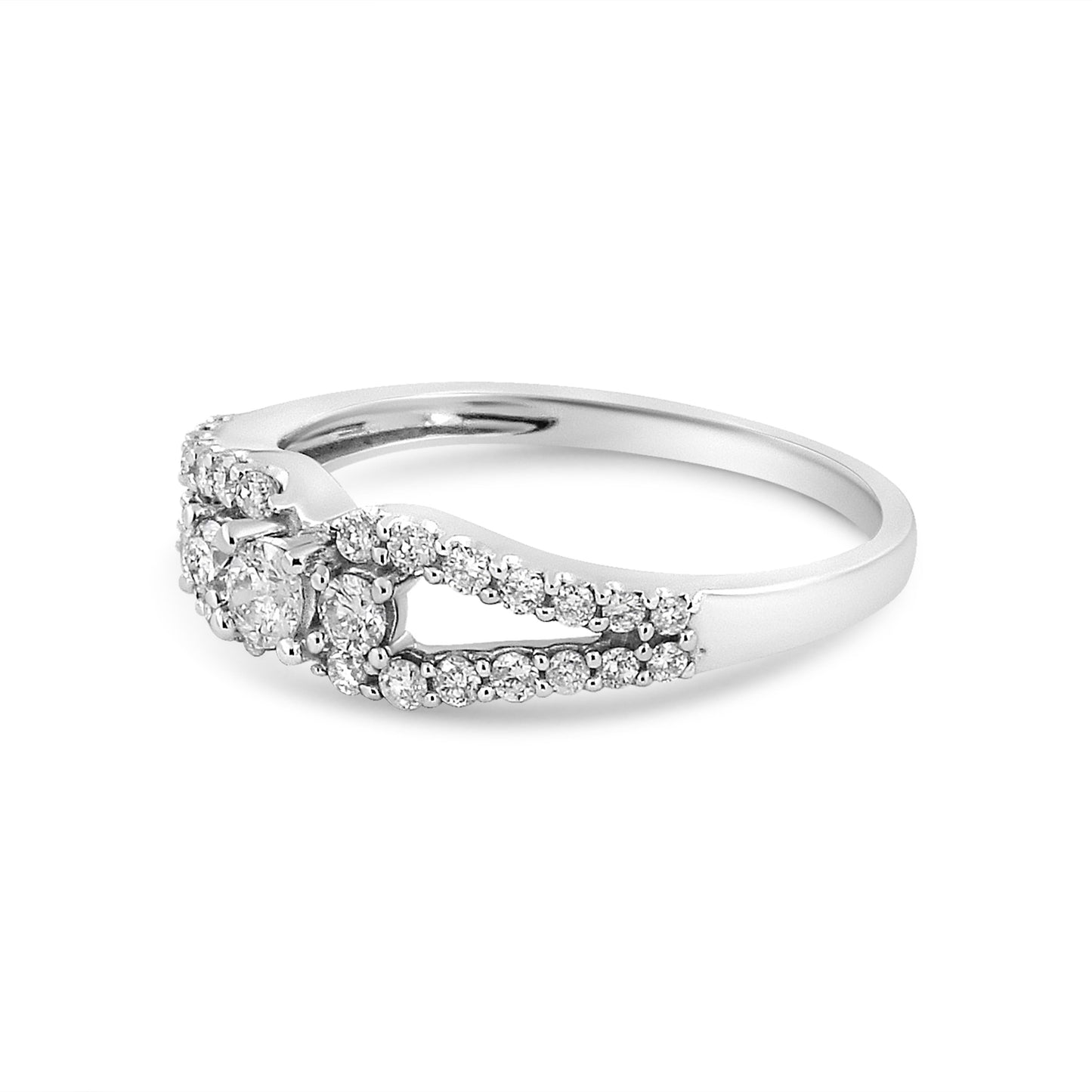 10K White Gold Round Cut Diamond Three Stone Ring - Size 6