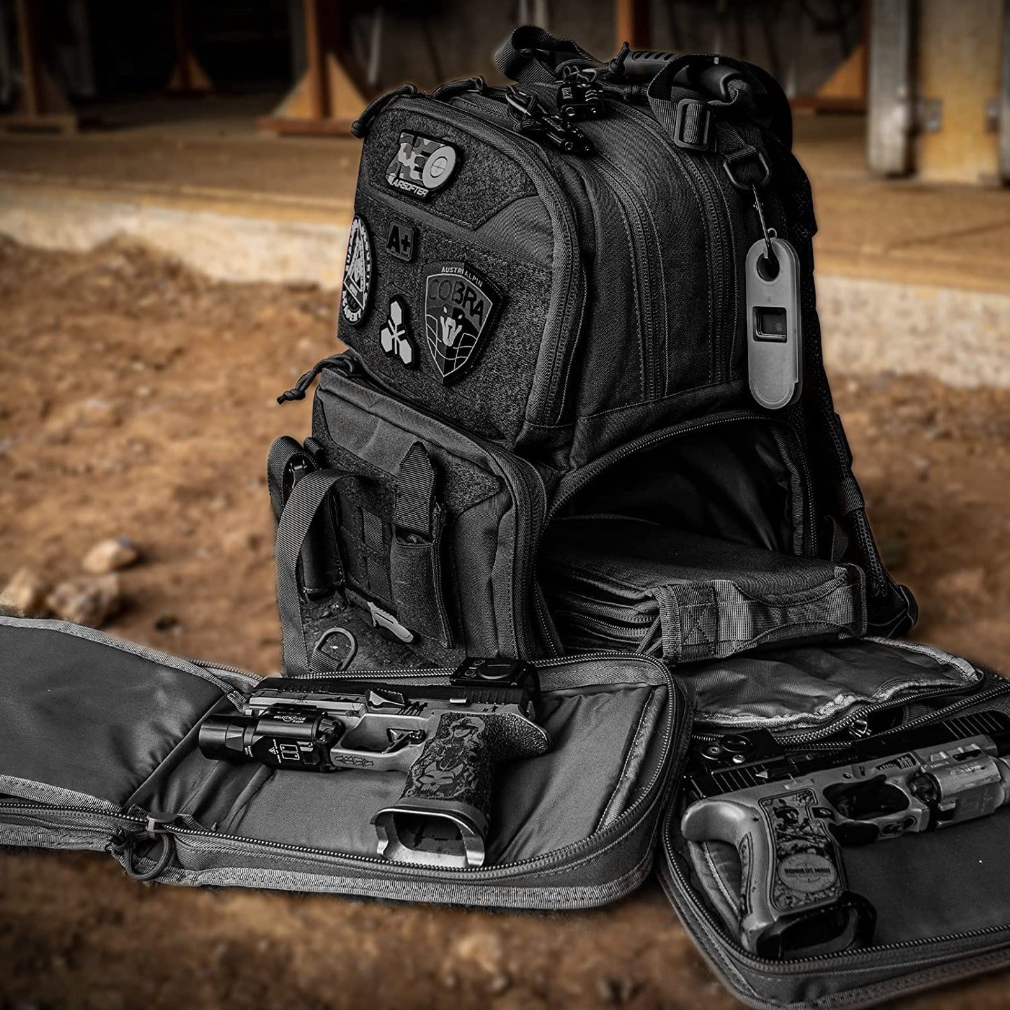 Mochila Outdoor Tactics con bolsa de accesorio desmontable