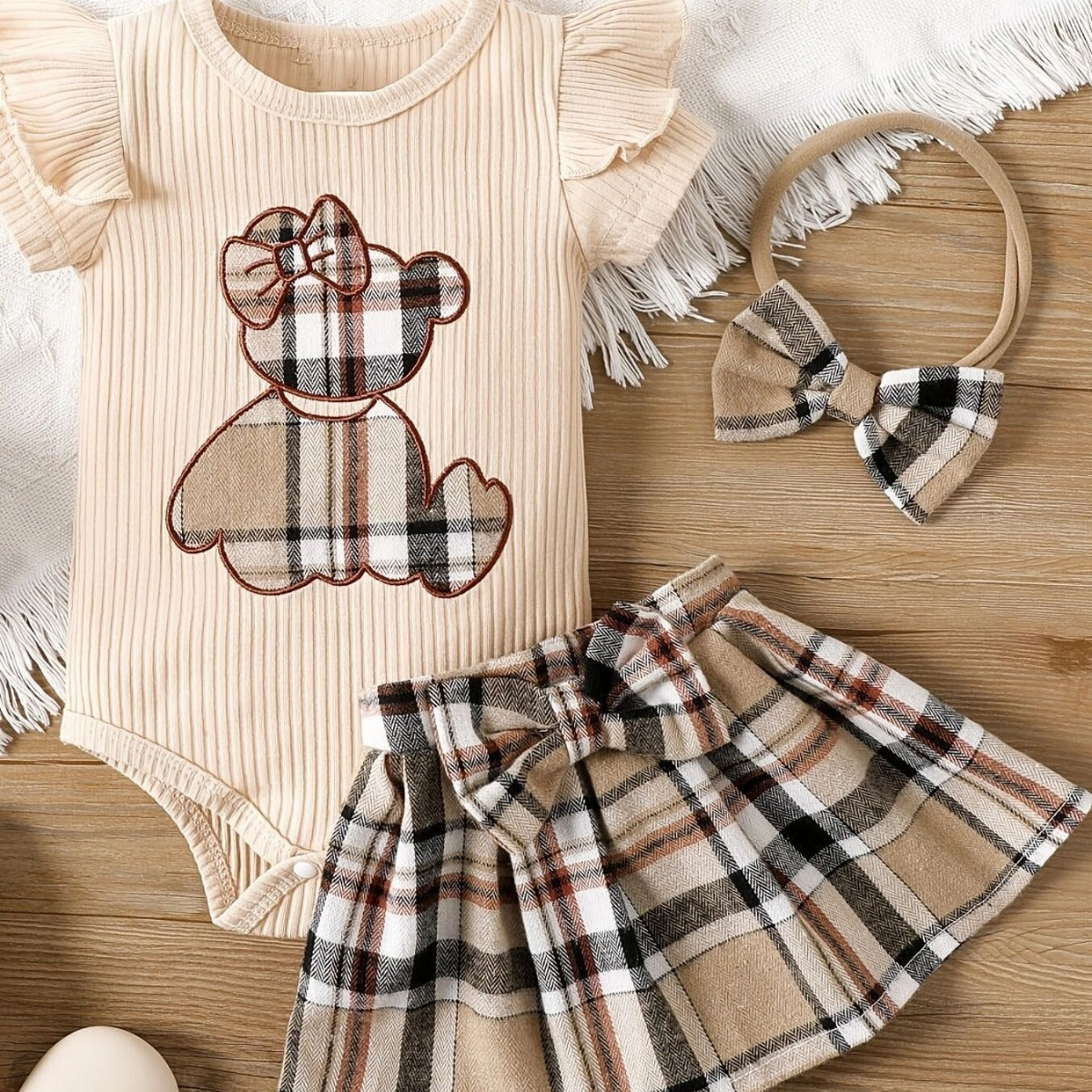 Charmant ensemble d'été pour fille nouveau-née avec broderie d'ours en peluche