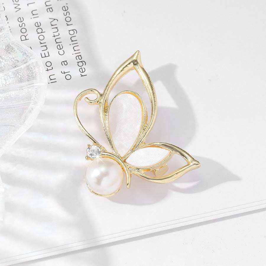 New hollow out fashionable imitation mother of pearl butterfly brooch, suit jacket, clothing accessories, pins - Korvel