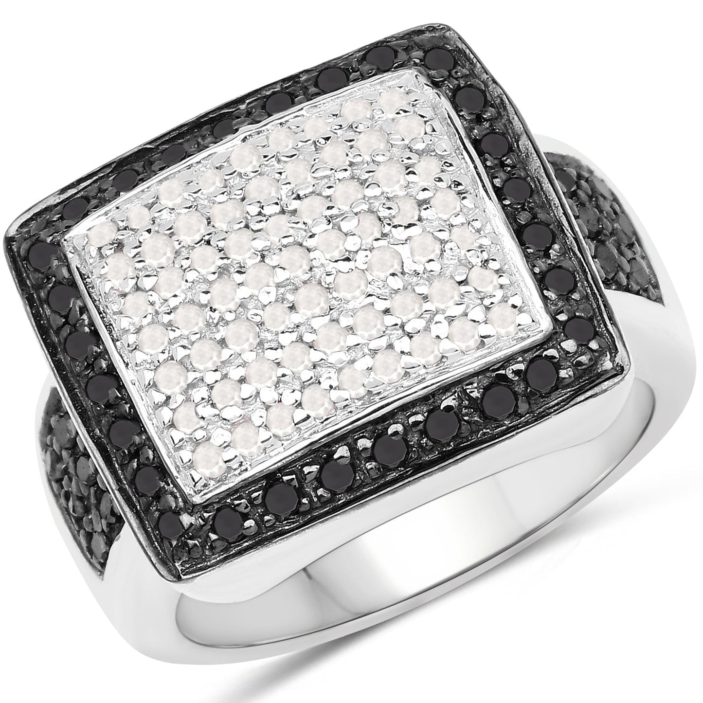 Anillo de Compromiso de Diamante Negro y Blanco de 0.61 Quilates en Plata de Ley