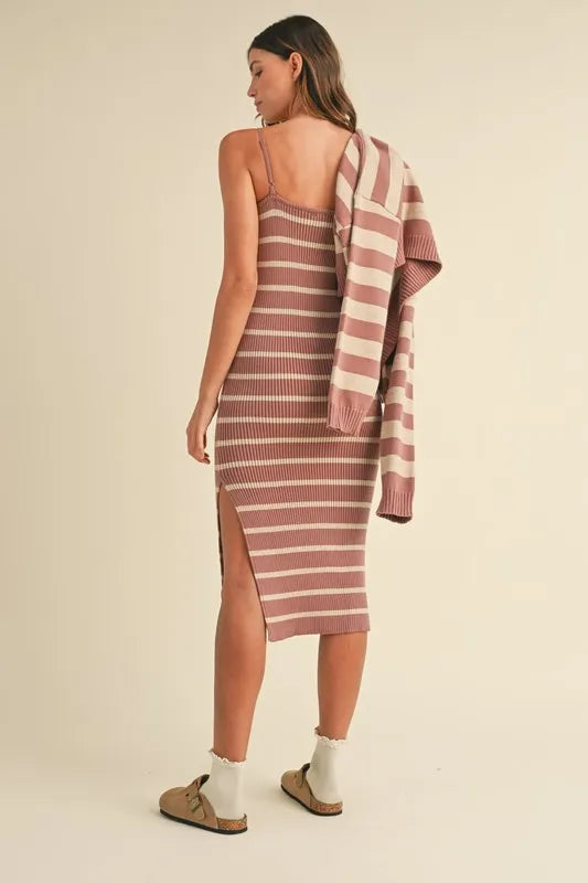 Ensemble de Cardigan Court Rayé et Robe Bodycon