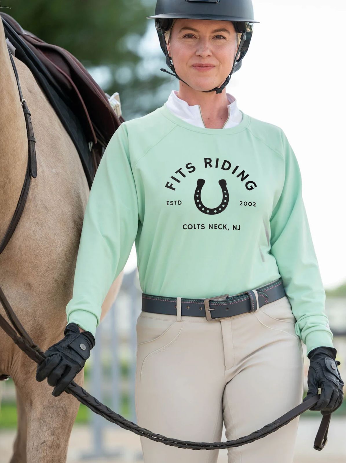 Versatile Summer Crewneck Sweatshirt