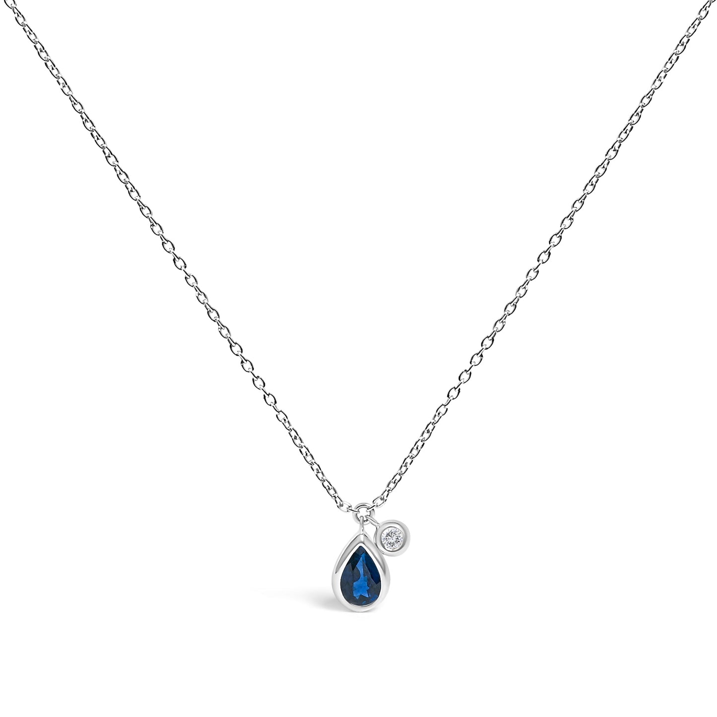 Collar con colgante de encanto de zafiro azul y diamante en oro blanco de 14 quilates - 18"