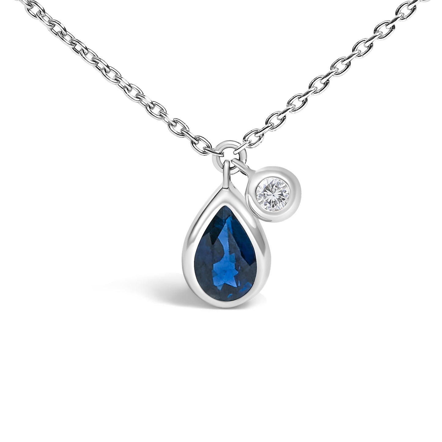 Collar con colgante de encanto de zafiro azul y diamante en oro blanco de 14 quilates - 18"