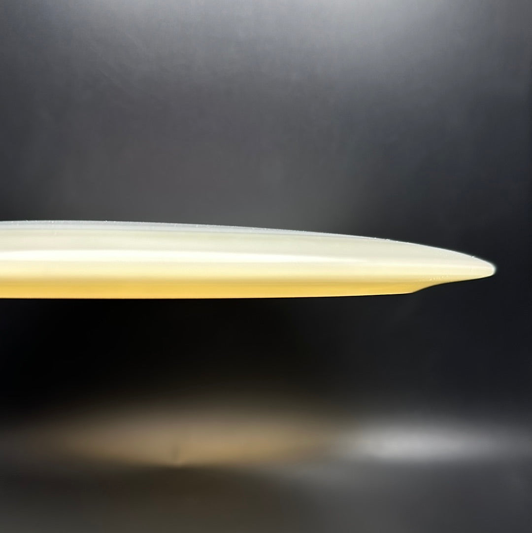 K1 Glow Guld - First Run Disc Golf Driver