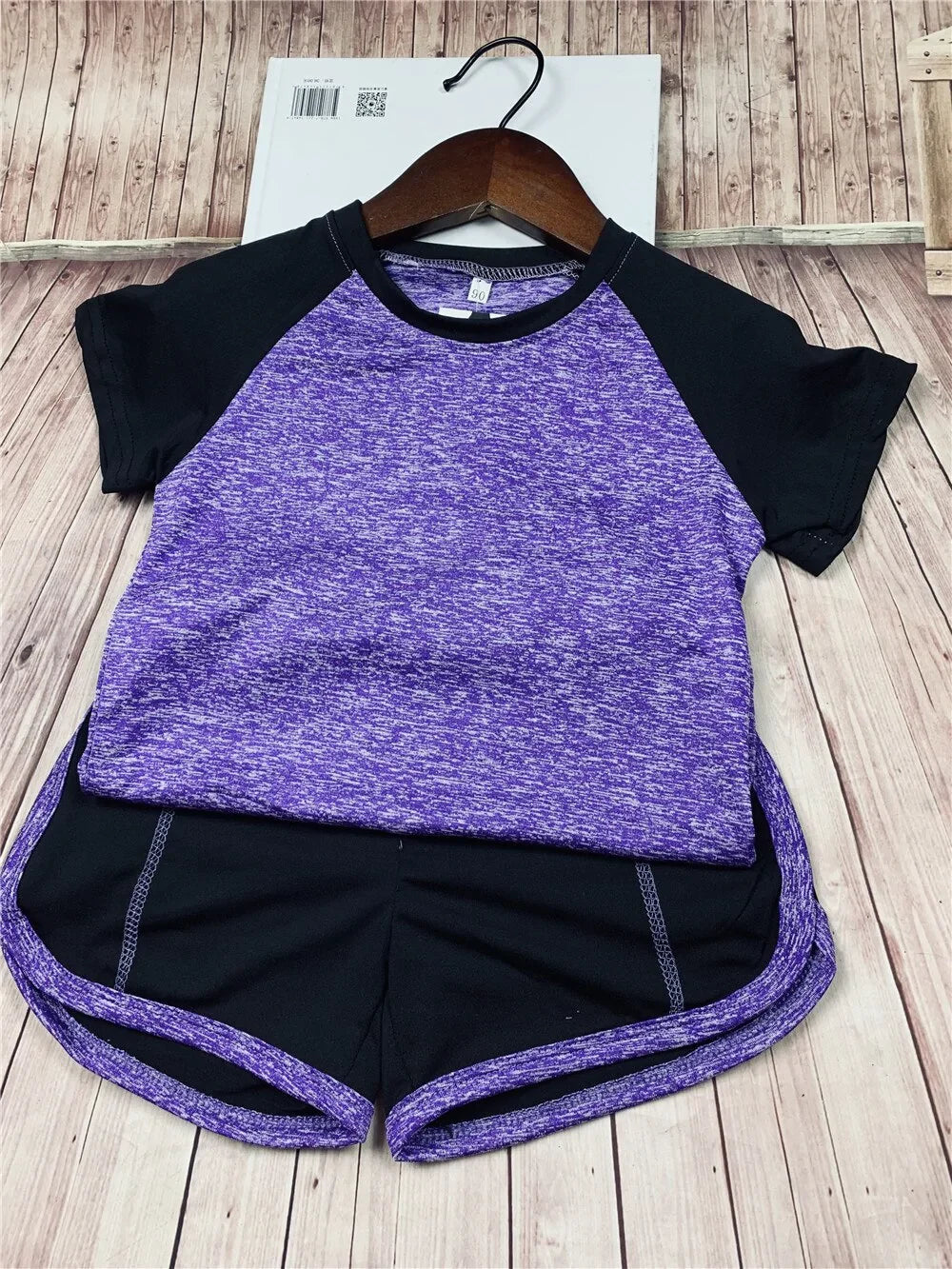 Ensemble T-shirt de fitness et shorts de gym pour enfants