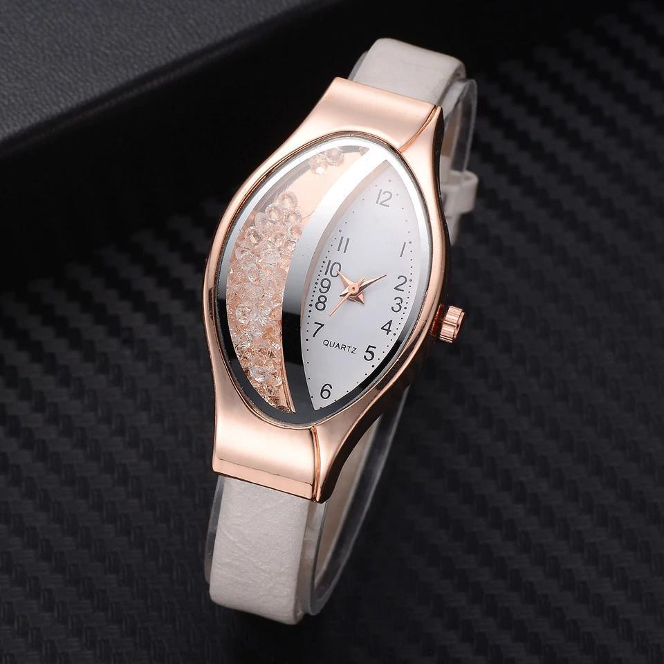 Montre de luxe élégante pour femmes avec bracelet en cuir