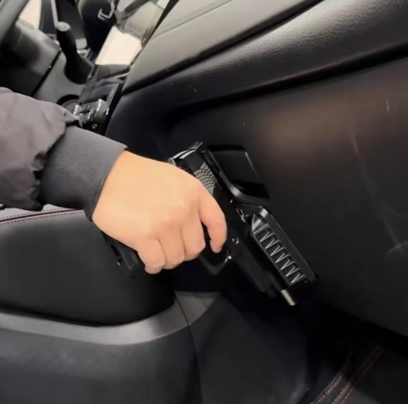 Imán para Armas SecureDraw - Soporte Compacto para Vehículos