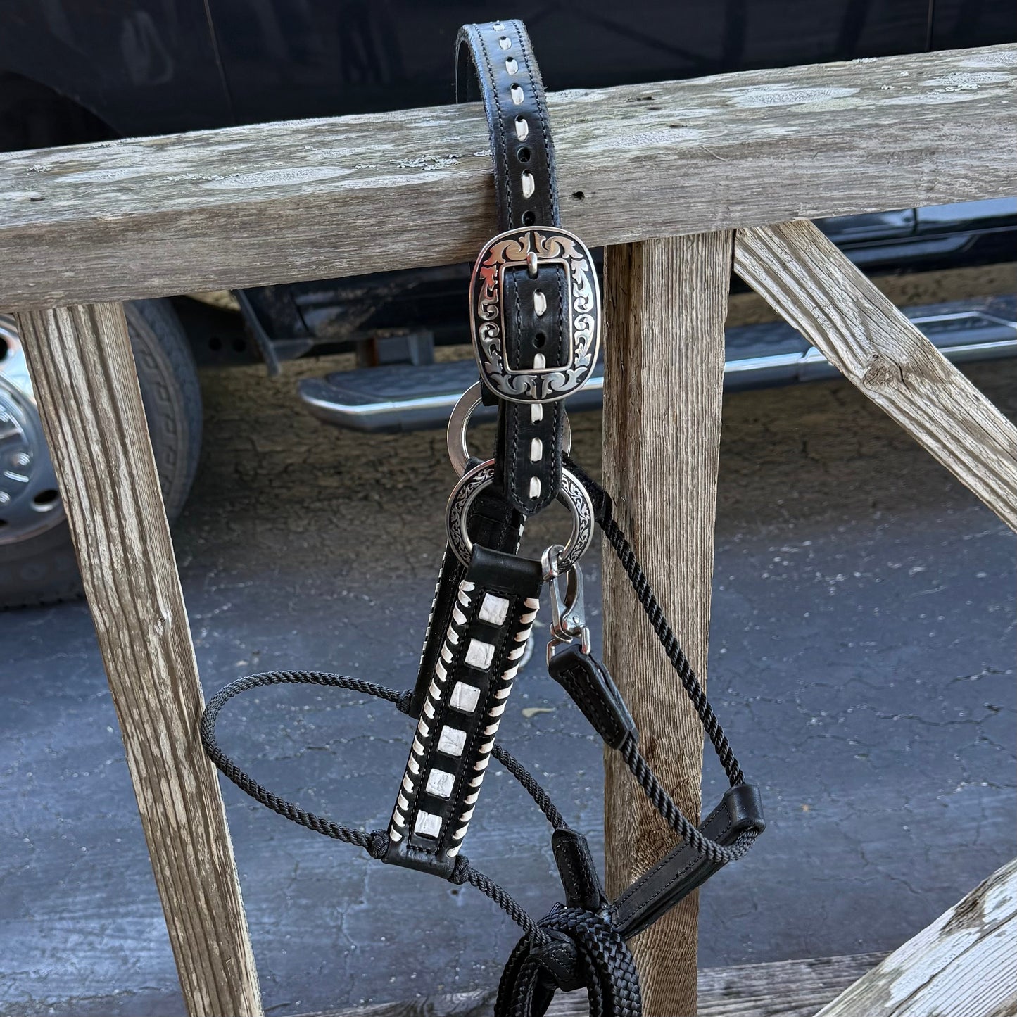 Deluxe Leather Rope Nose Halter with Tassels - Korvel