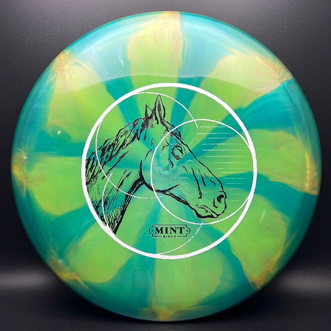 Sublime Swirl Mustang - Foil UV Reactivo de ZAM