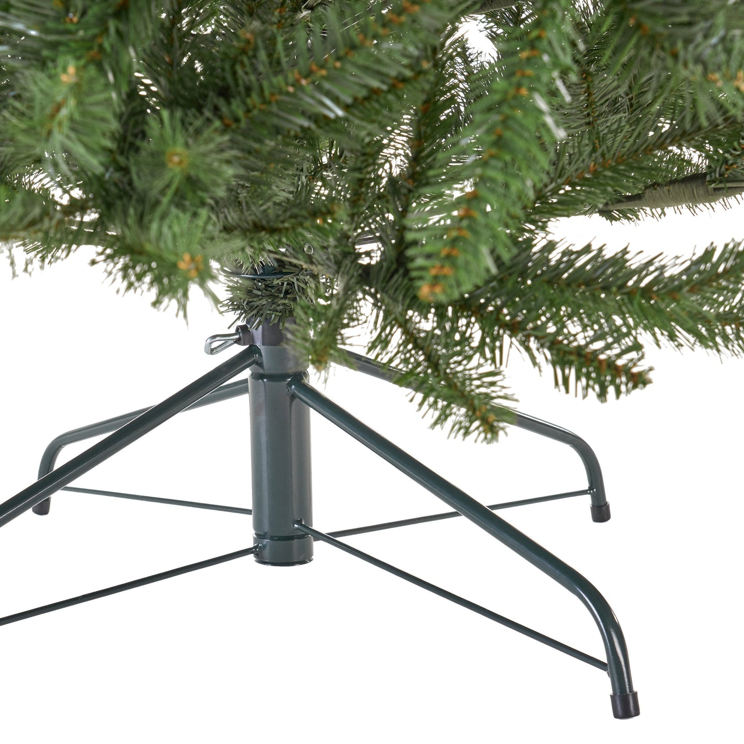 Norway Hinged Christmas Tree - 7 ft with 2231 Tips