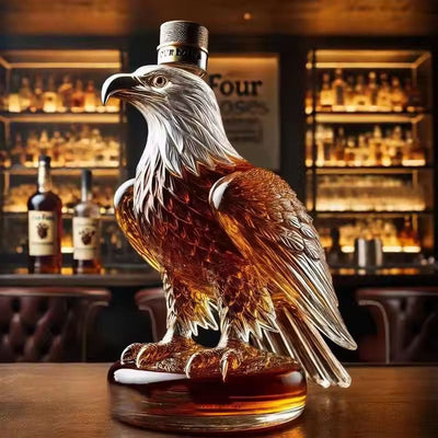 Small Eagle - shaped Whiskey Decanter. Ideal for Dad or Husband. Exquisite Glass Bottle, Perfect for Holiday Home Decor - Korvel