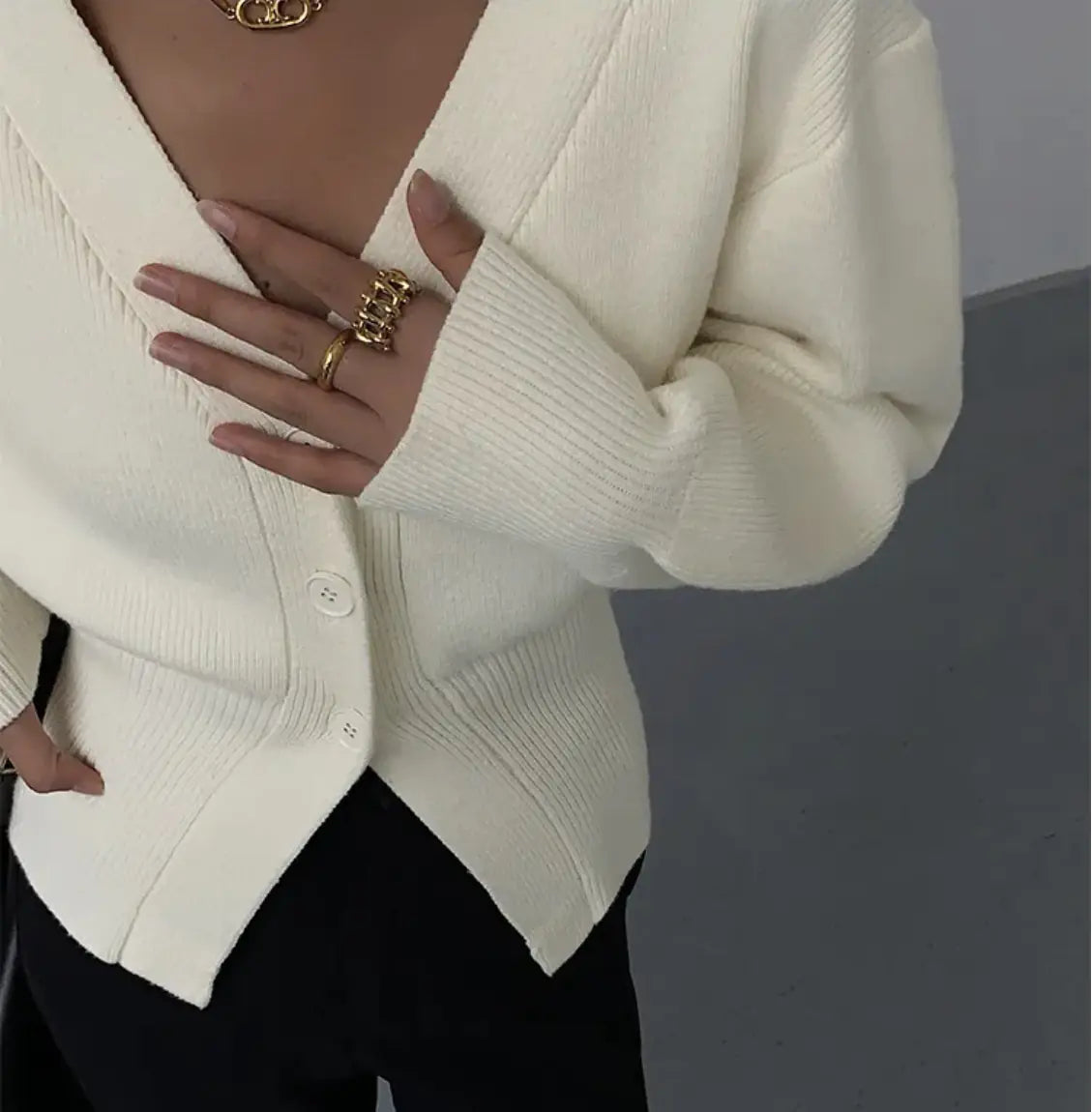 Fashion V-neck Sweater Coat for Women - Stylish Short and Long Sleeves