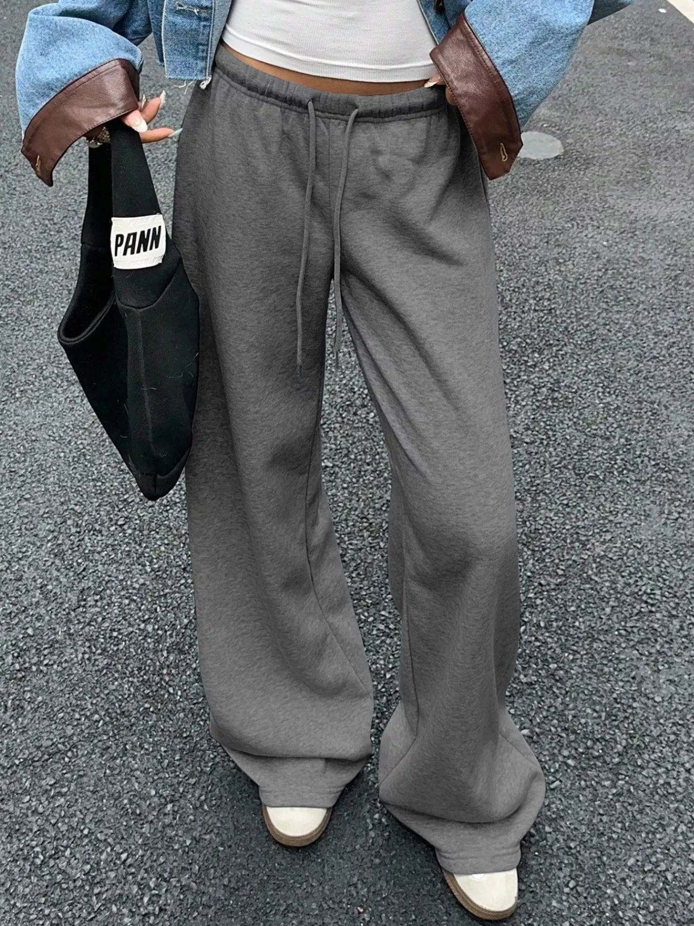 Pantalons de survêtement à taille large avec cordon de serrage
