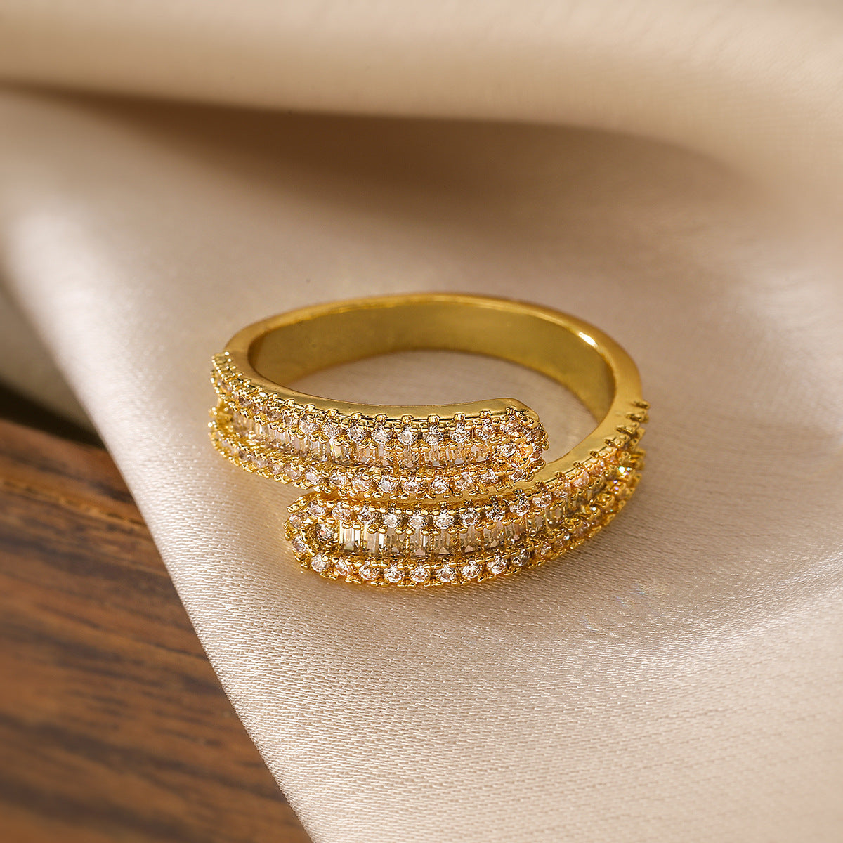 Anillo Ajustable Geométrico de Lujo para Mujeres