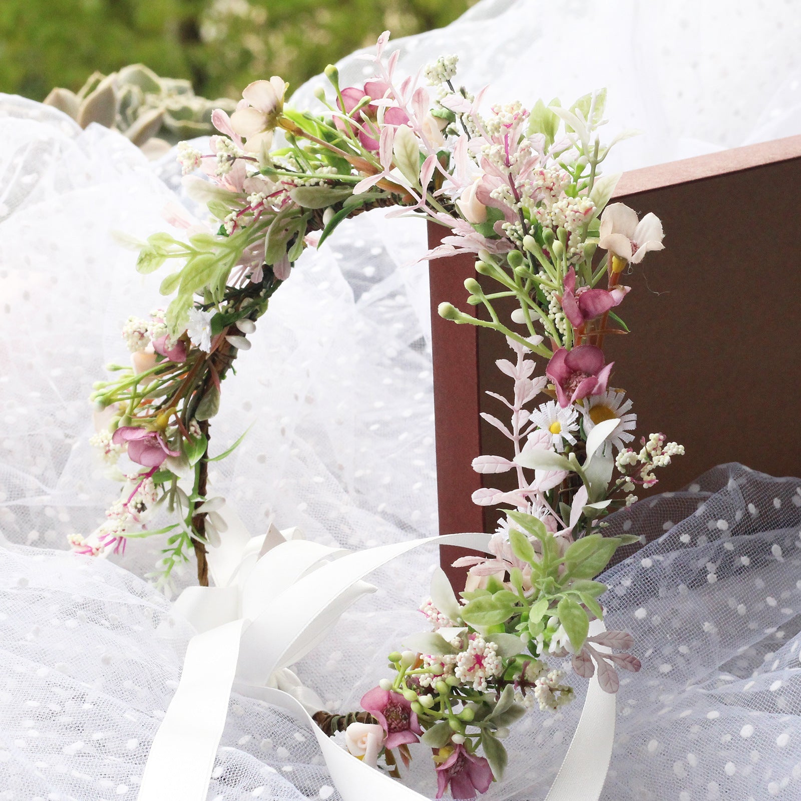 Bridal Flower Wreath Headpiece Original Simulation Starry Sky Water Grass Flower Crown Birthday Wedding Headflower Wreath - Korvel