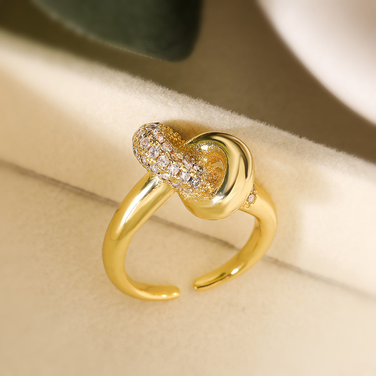 Anillo Ajustable Geométrico de Lujo para Mujeres