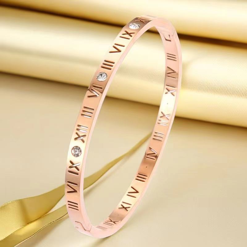 Bracelet en acier titane élégant pour femmes