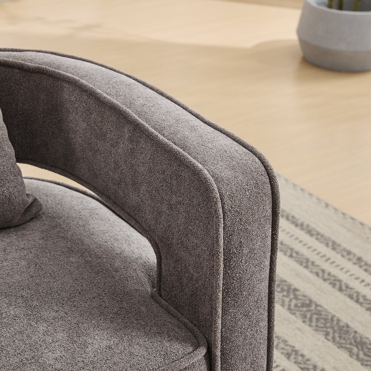 Fauteuil pivotant accent de 29,1"L - Confort moderne en charbon