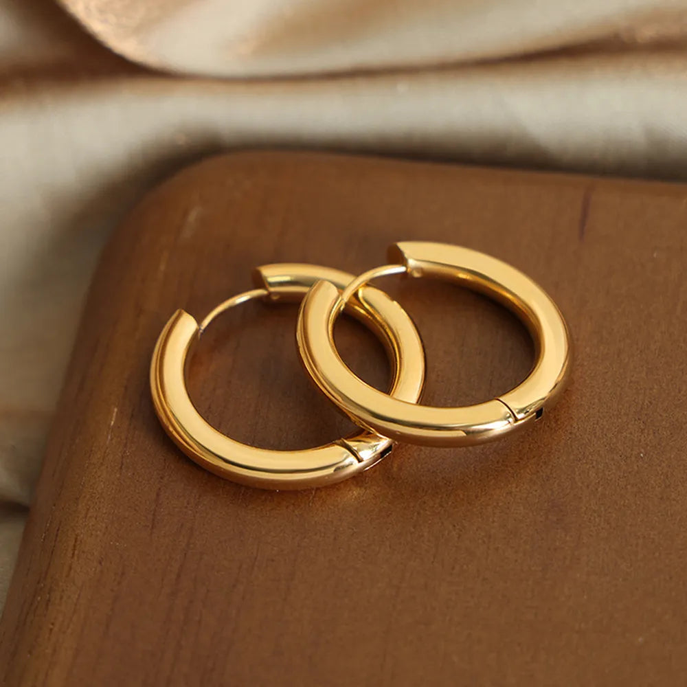 18K Gold-Plated Huggie Earrings - Korvel