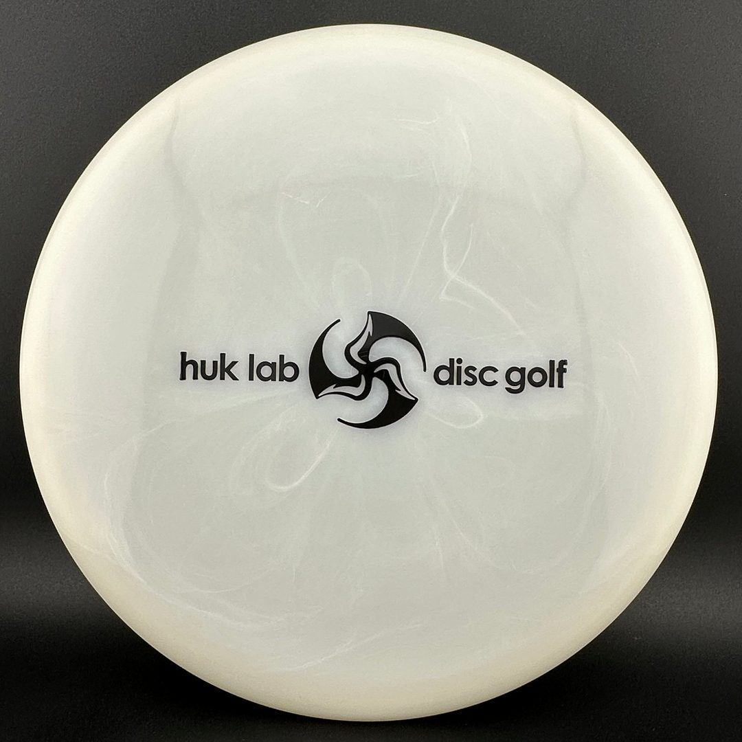 Opto Pure - Huk Lab Bar Stamp Disco Golf Putter