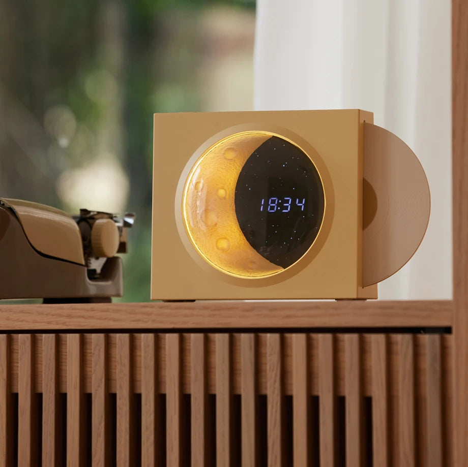 Creative Retro CD Design Bluetooth 3D Stereo Speaker Desktop Moon Lamp Clock Half Moon Starry Sky Atmosphere Night Light - Korvel
