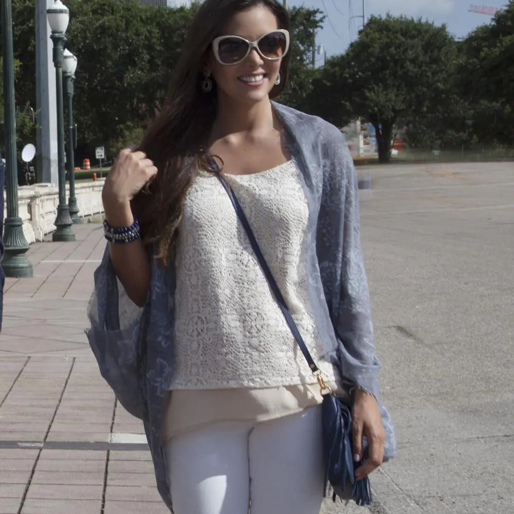 Traje de Primavera - Poncho Azul Denim