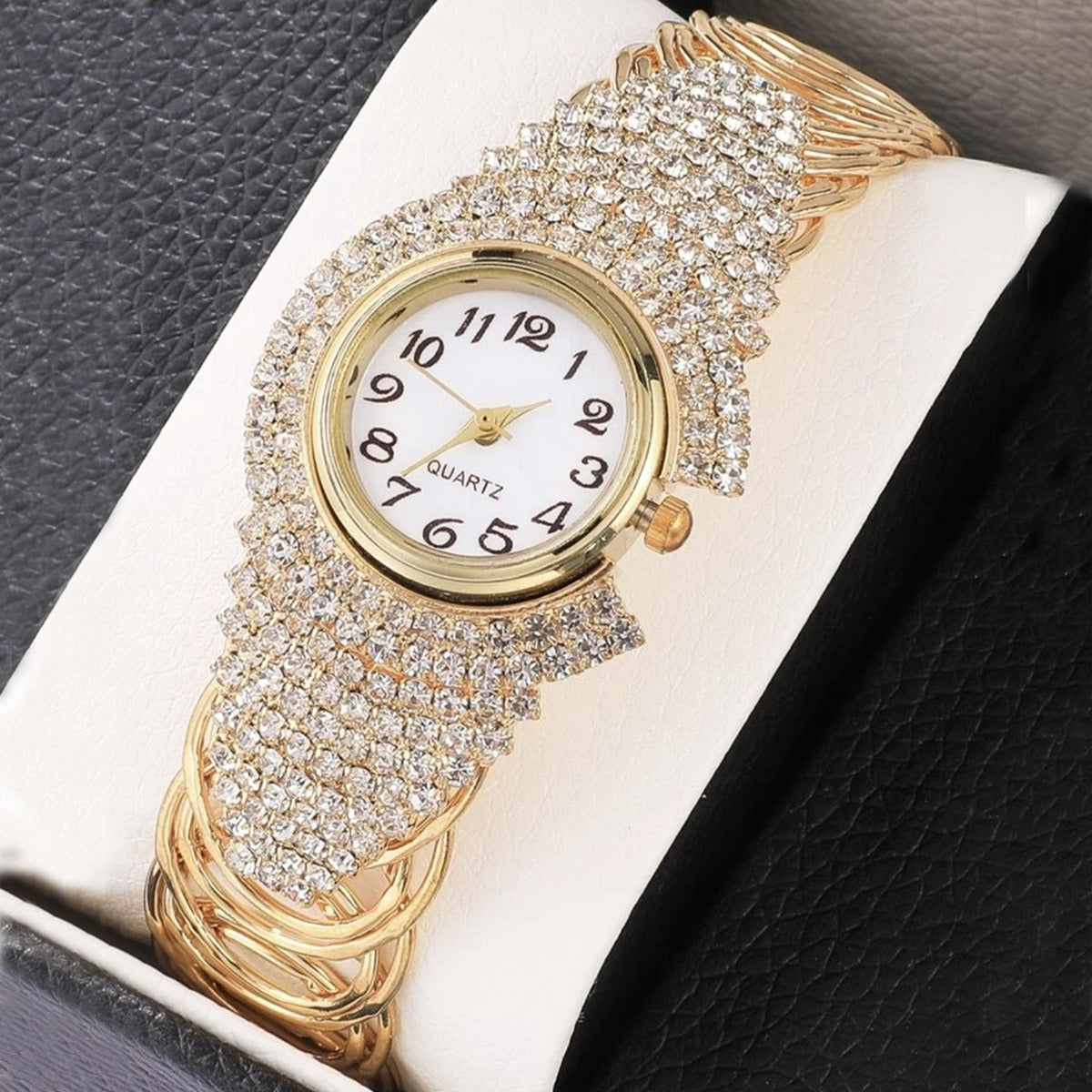 Fashion New Cross border Personality Trend Versatile Women's Diamond Bracelet Quartz Watch Necklace Ring Earring Set - Korvel