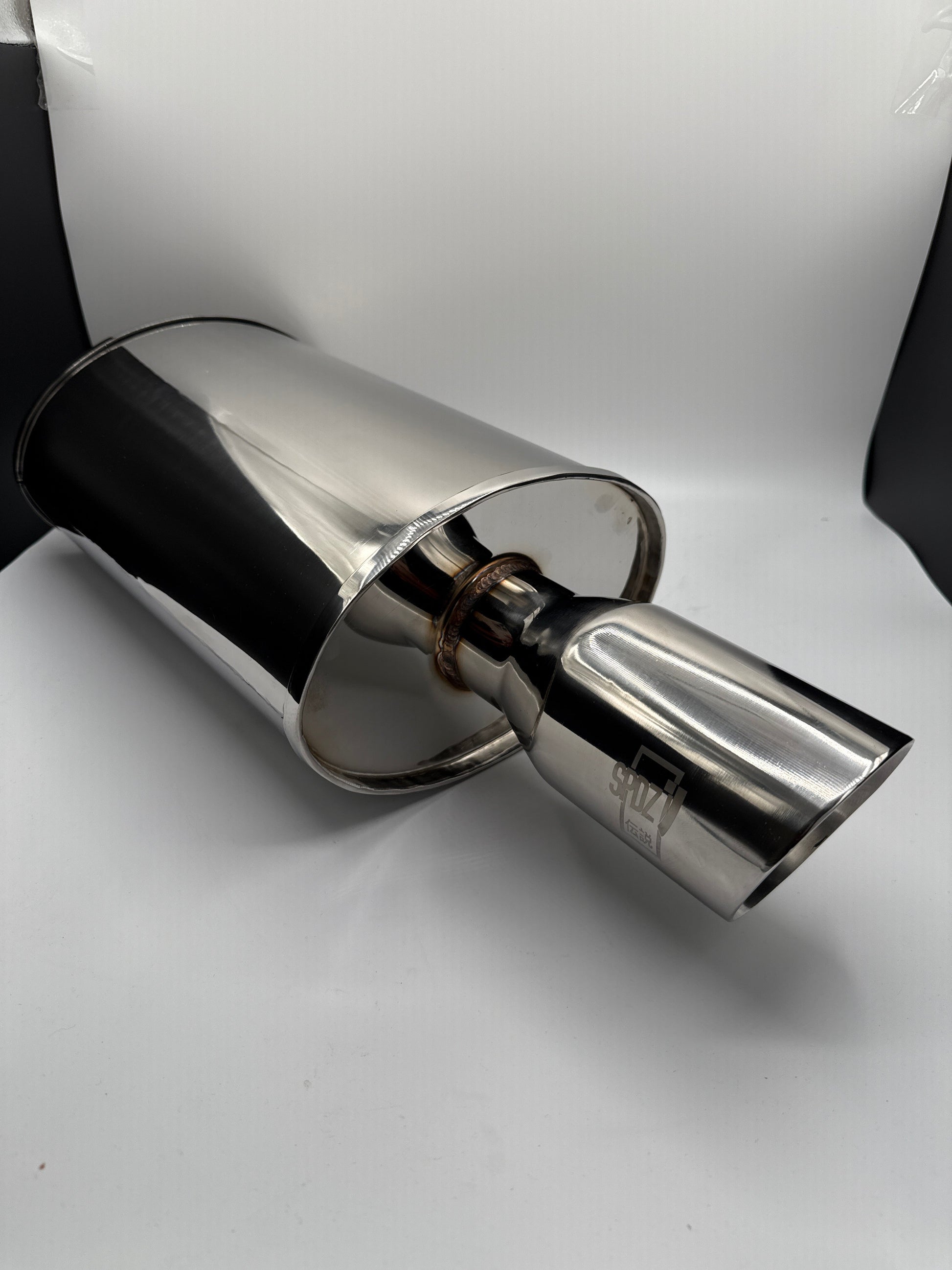 SPDZ1 World Spec Performance Muffler - 2.5" Inlet, 3.5" Outlet - Korvel