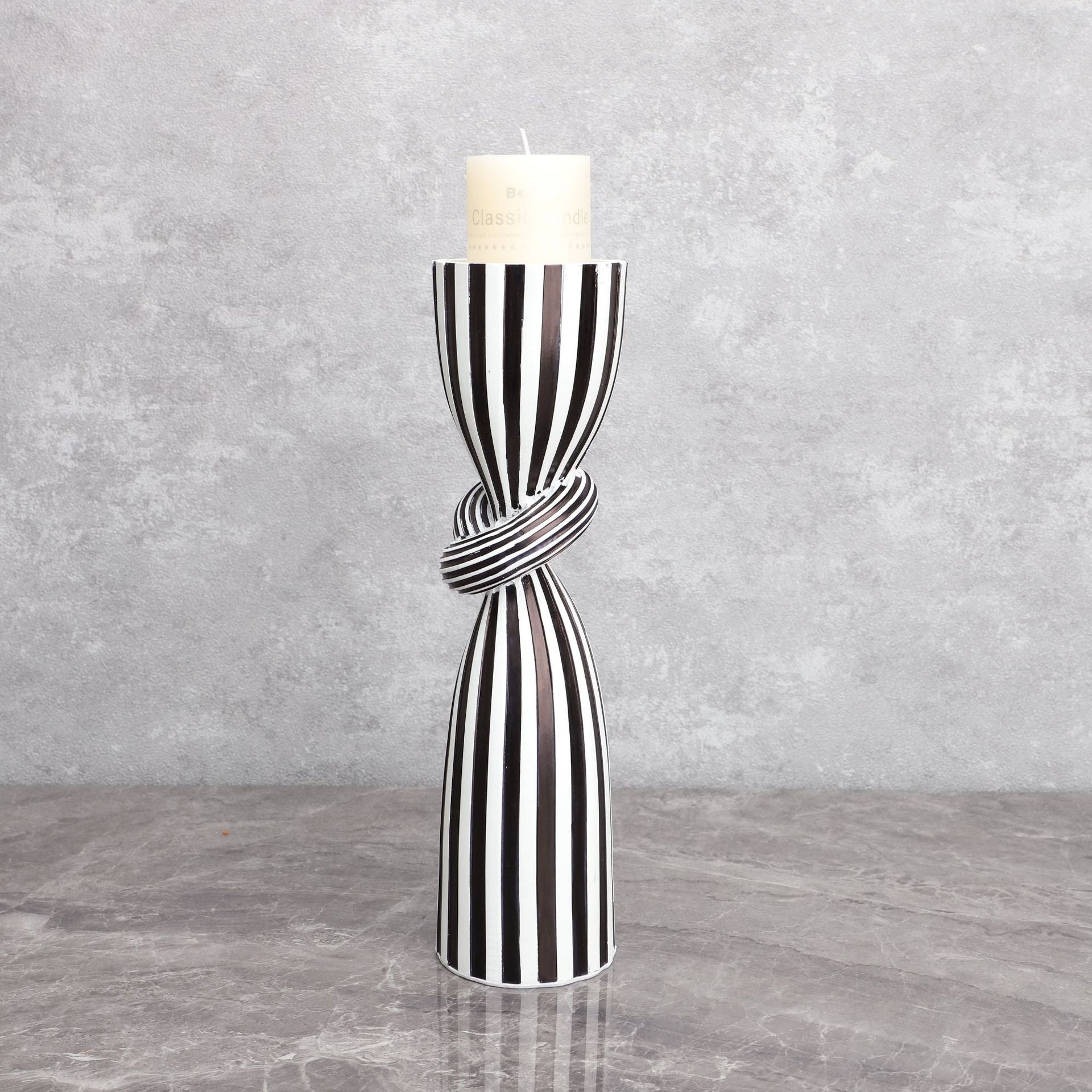 Creative Irregular Resin Candle Holder Living Room Desktop Black White Stripe Candle Holder Decoration Home Candle Container - Korvel