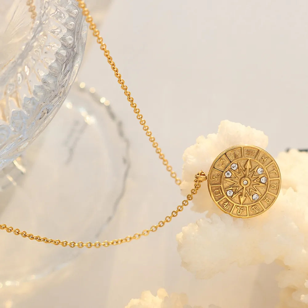 Collier en forme de montre en acier titane zircon