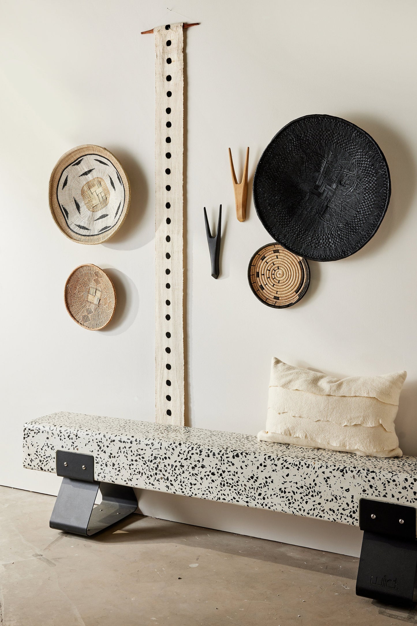 Hand-Painted Black Binga Flat Basket Set