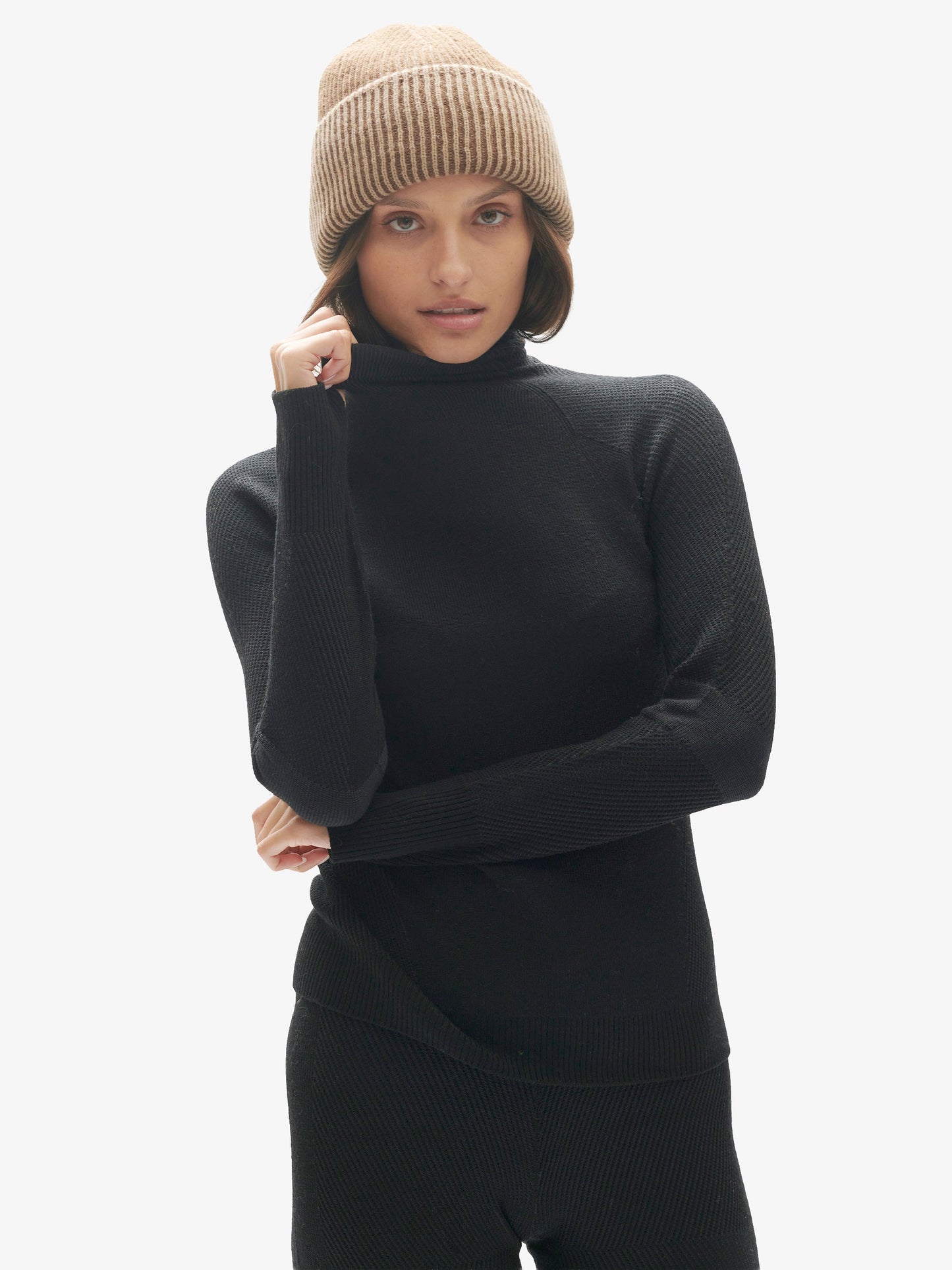 Suéter Airwarm de Cuello Alto - Negro