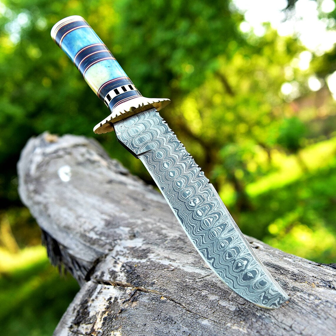 Premium 13" Damascus Steel Bowie Knife with Brass Guard & Unique Handle - Korvel
