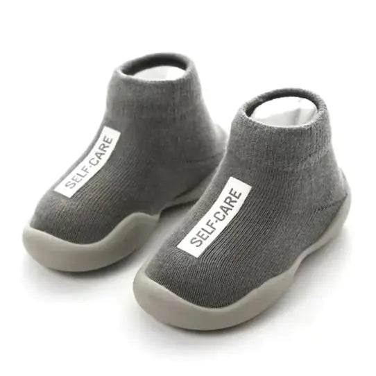 Chaussures pour bébés à semelle souple antidérapante pour les premiers pas