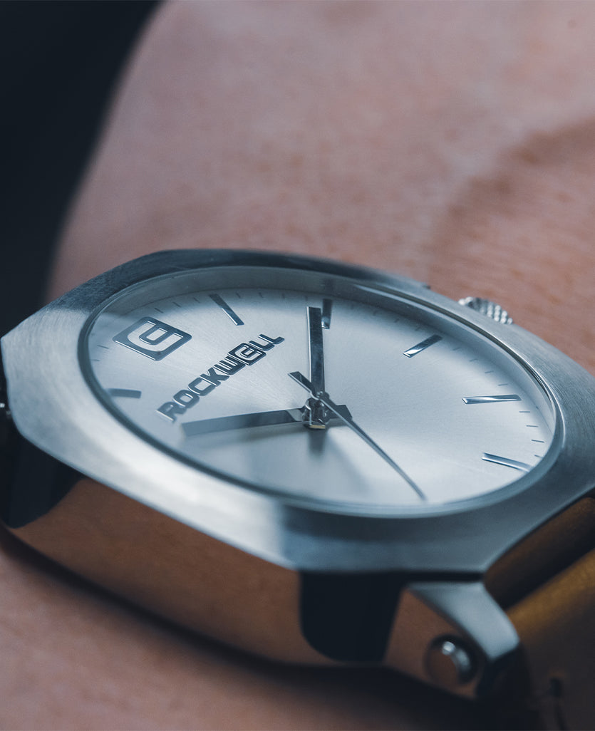 Apex Silver Watch - Stylish and Durable Timepiece