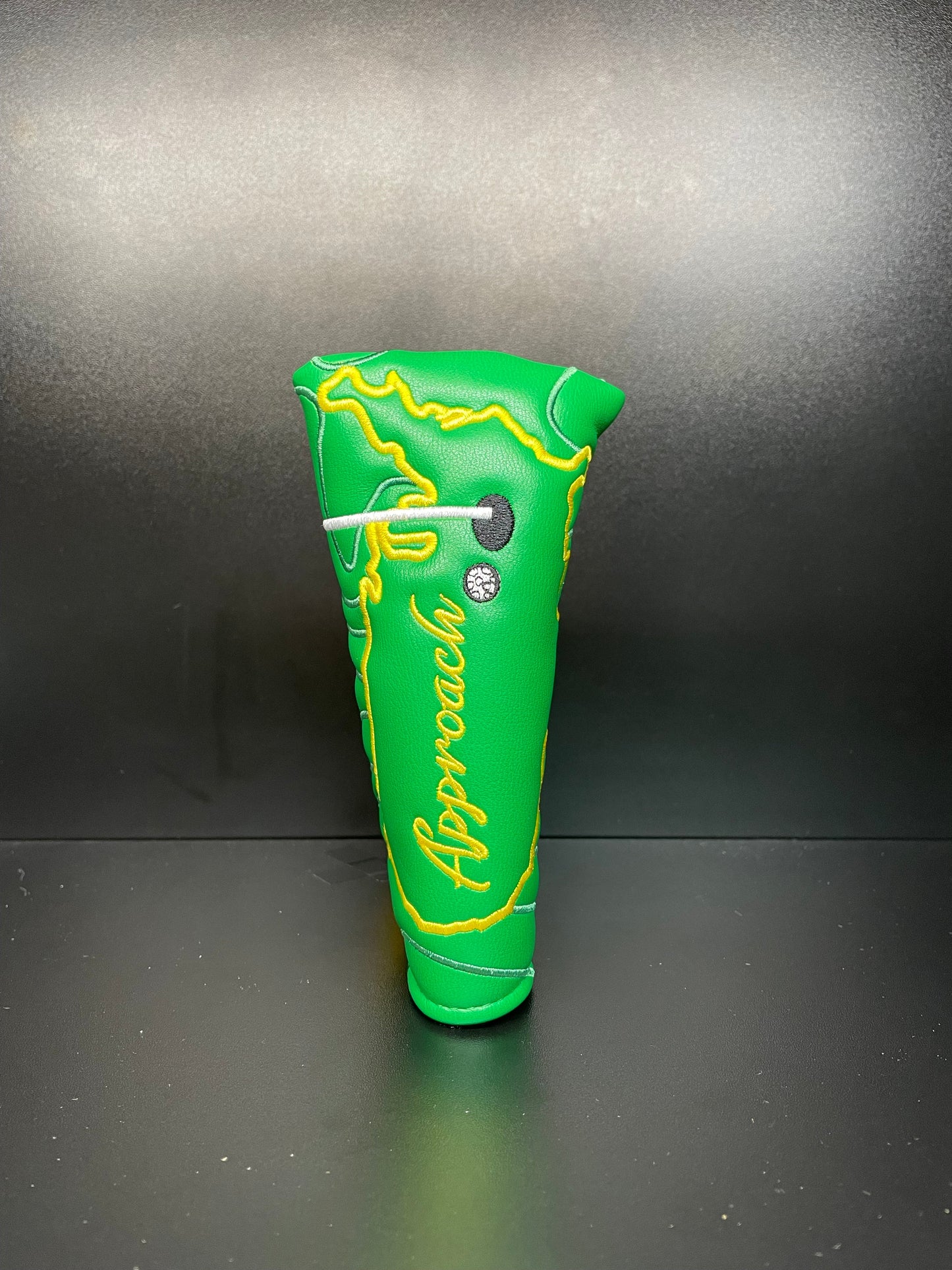 Couvre-putter élégant inspiré des Masters