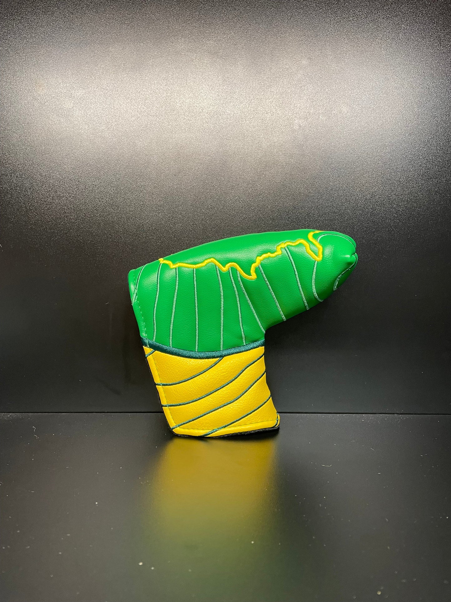 Couvre-putter élégant inspiré des Masters