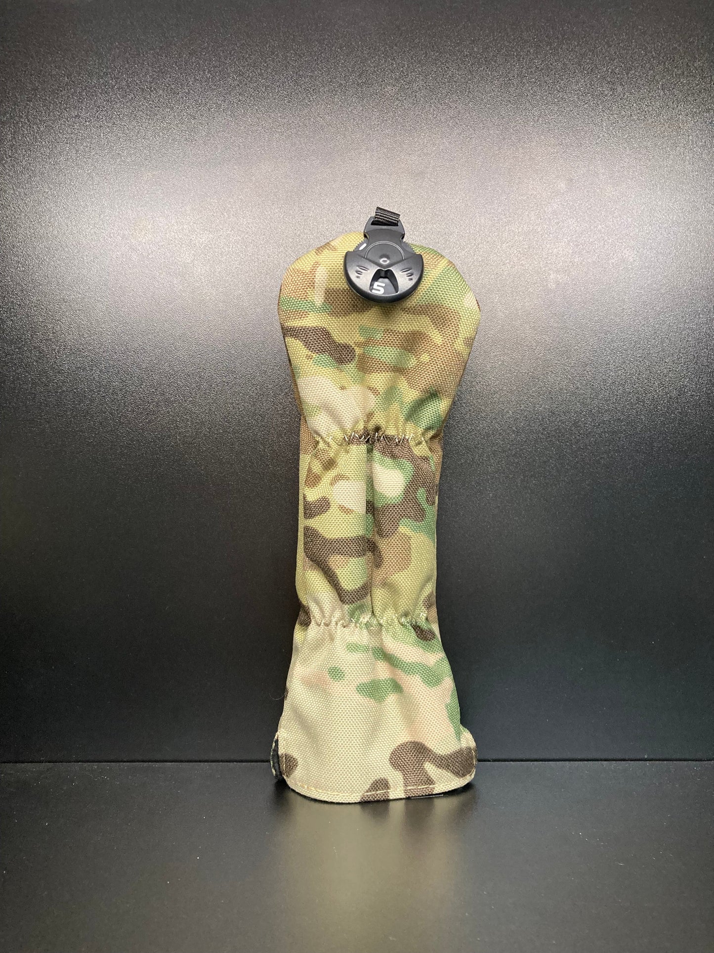 Funda de palo de golf con camuflaje de inspiración militar