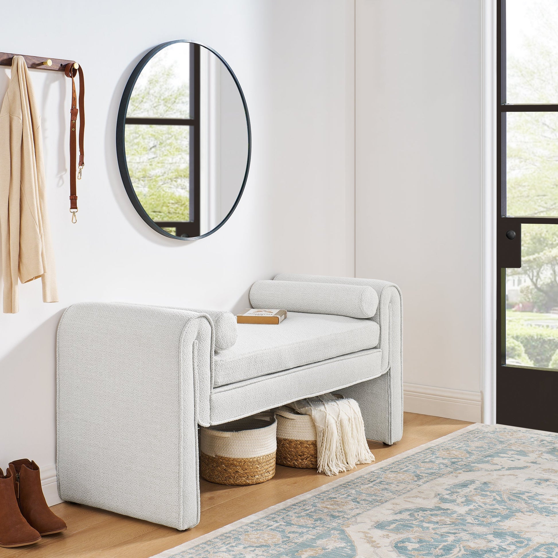 Bedroom storage stool, linen storage stool, large storage space, 50.39 inches white - Korvel