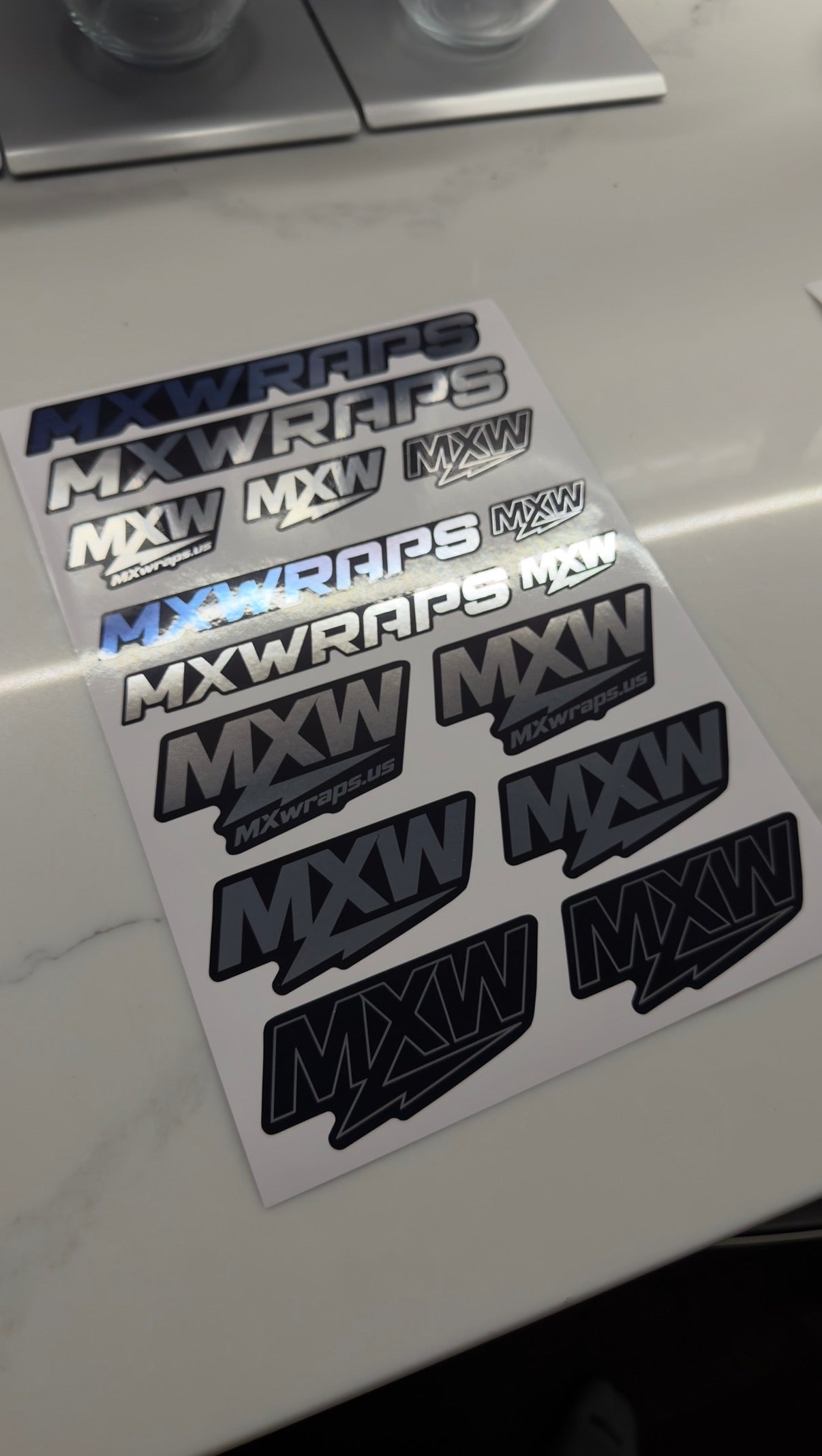 Autocollants de logo personnalisés pour la personnalisation