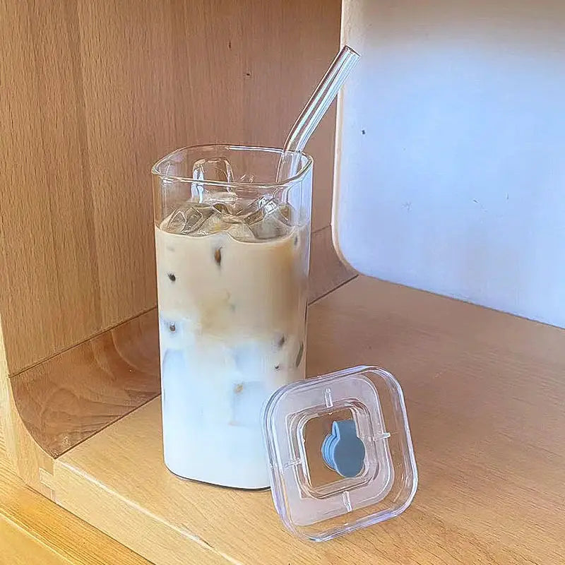 Elegant Heat-Resistant Glass Water Tumbler with Lid