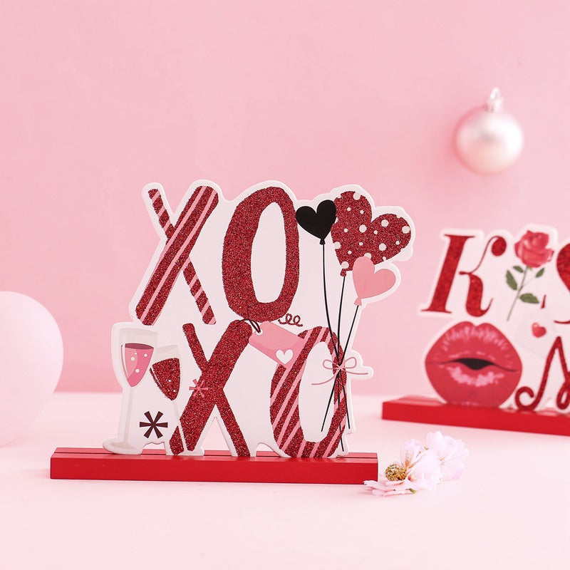 Valentine's Day Wooden Love Ornaments - DIY Desktop Decor