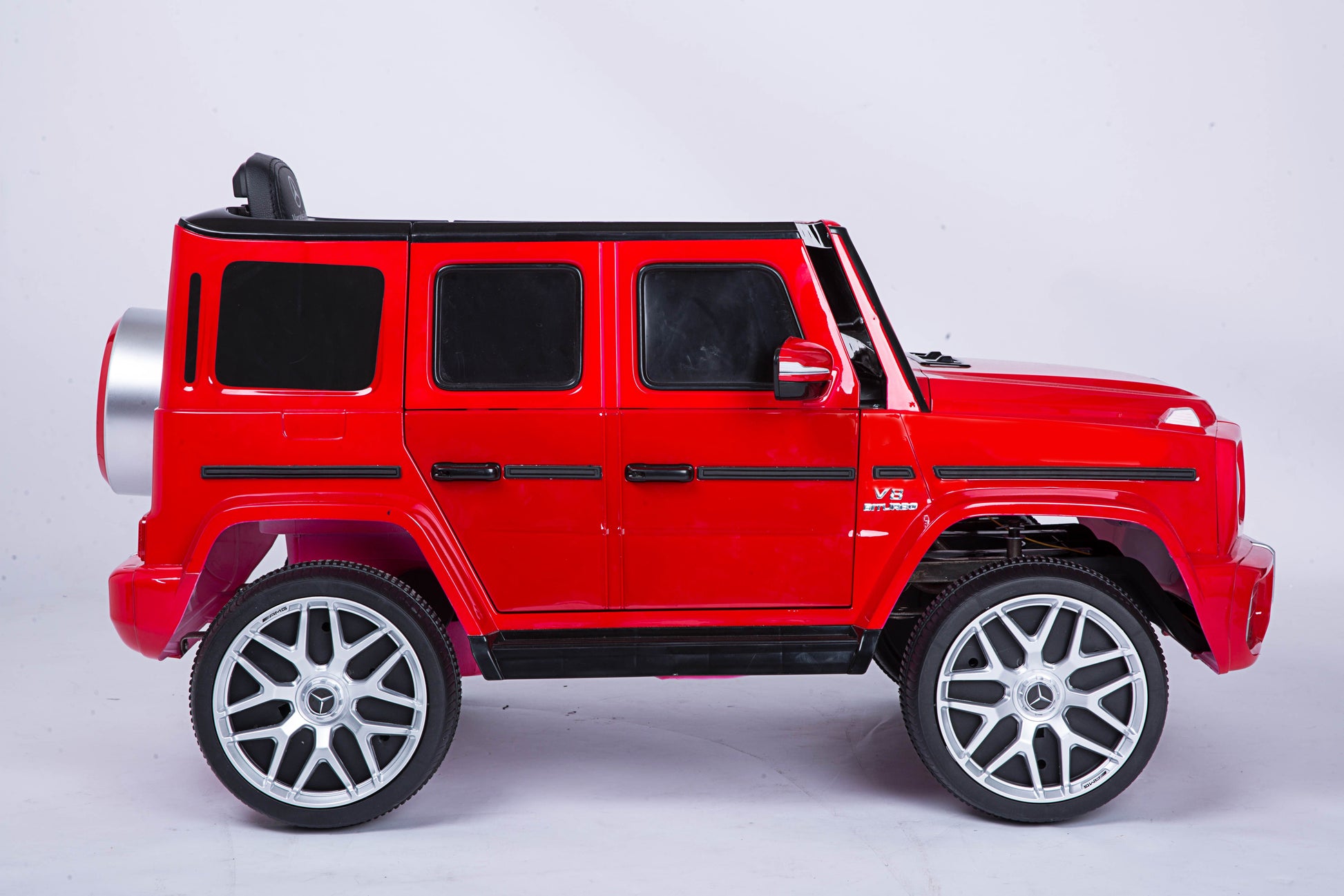 Mercedes Benz G63 Children's Electric Vehicle with Remote Control, 12V Spring Suspension, Safety Lock, and License - Korvel