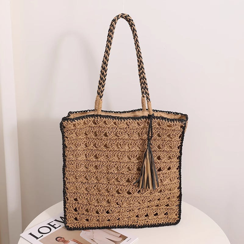 Handmade Grass Woven Shoulder Bag with Tassel