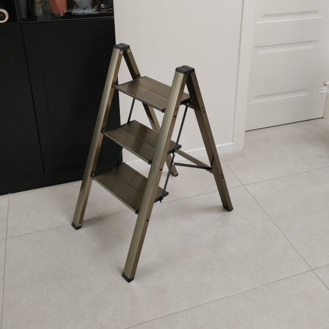 3-level ladder, aluminum alloy ladder, folding ladder, wide anti slip pedal, portable ladder with a weight capacity of 300 pound - Korvel