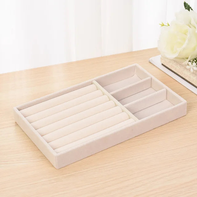 Plush jewelry storage box jewelry box rings earrings bracelets necklaces storage display shelf - Korvel