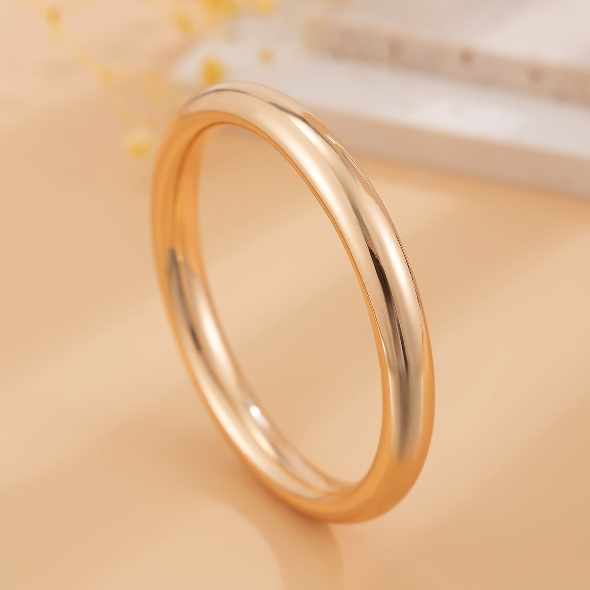 Pulsera Geométrica Cuadrada de Anillo Circular Suave